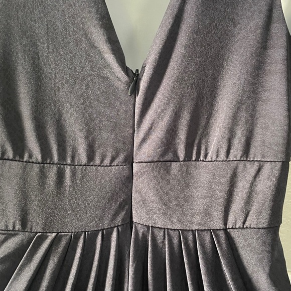 DARK GREY DRESS - Picture 4 of 8